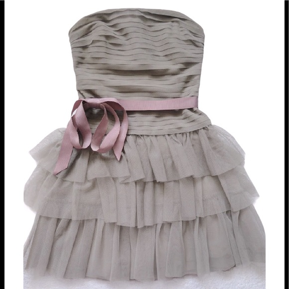 BCBGMaxAzria tiered pleated mini strapless dress 0 - Picture 4 of 9